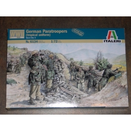 Italeri 6134 paras allemands tenue d'été