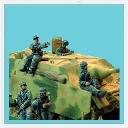 CP TQD FJ08 Fallschirmjager stug assault gun crew CP TQD FJ08 Fallschirmjager stug assault gun crew