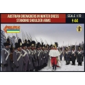 Strelets 206 - Grenadiers autrichiens en tenue d’hiver debout armes à l’épaule