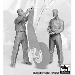 Black Dog F32099 1/32 US NAVY mechanics personnel 1941-45 set Black Dog F32099 1/32 US NAVY mechanics personnel 1941-45 set