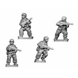 Crusader Miniatures WWG104 Fallshirmjager with SMG 