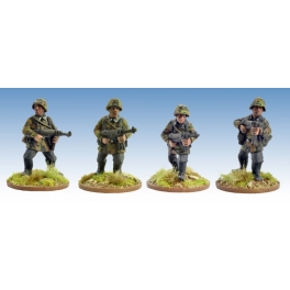 Crusader Miniatures WWG154 German Schutzen with SMG