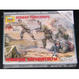 zvezda 6136 Paras allemands 39/45