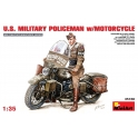 MINIART 35168 Military Policeman with motorcycle